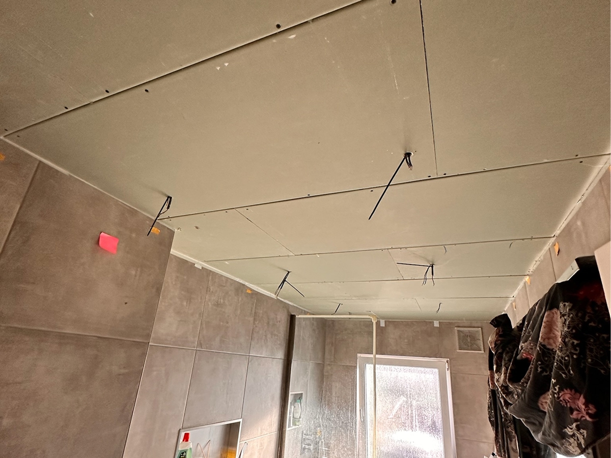 Bathroom Ceiling — Drywall Layer 1