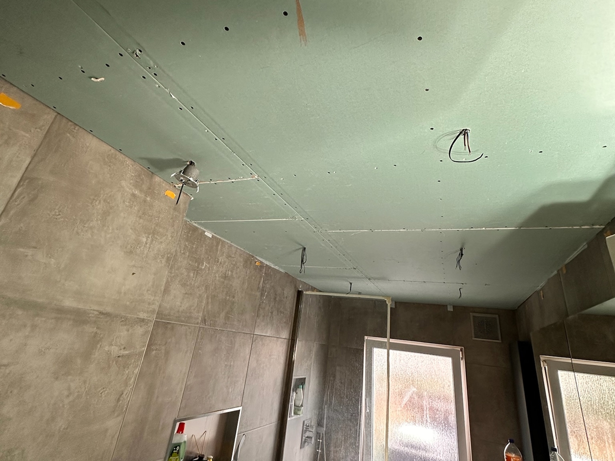 Bathroom Ceiling — Drywall Layer 2